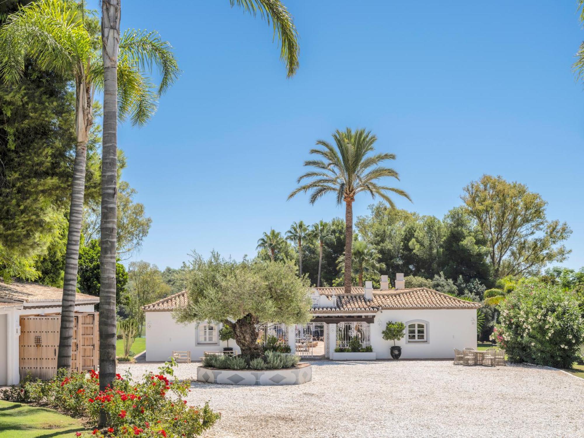 Smb10 Stunning Luxury On A Private Domaine Near Padierna Golf Club *