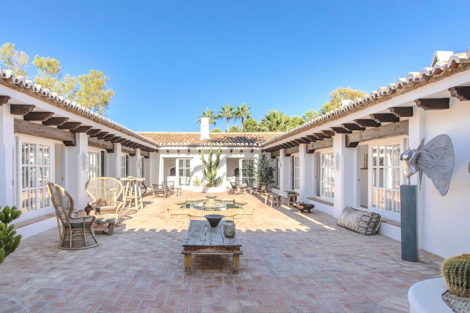 Smb10 Stunning Luxury On A Private Domaine Near Padierna Golf Club *
