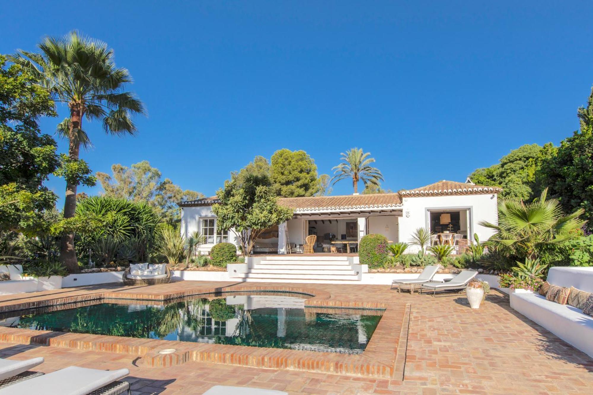 Smb10 Stunning Luxury On A Private Domaine Near Padierna Golf Club Villa