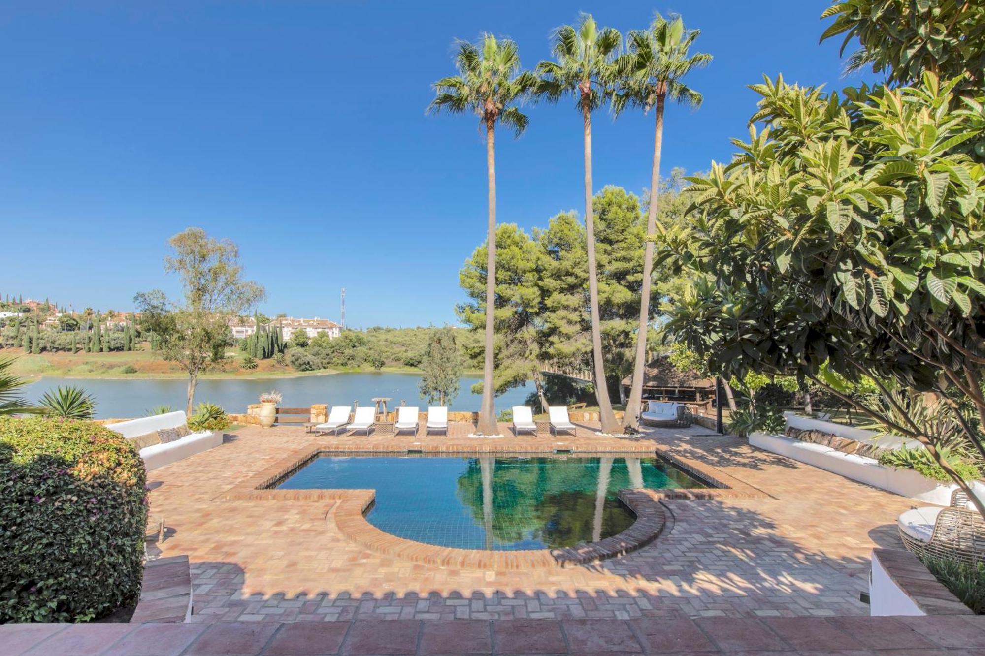 Villa Smb10 Stunning Luxury On A Private Domaine Near Padierna Golf Club