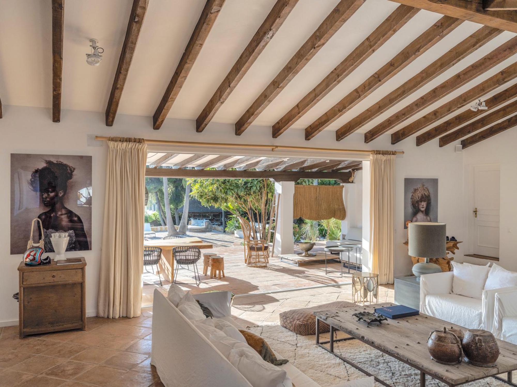 Villa Smb10 Stunning Luxury On A Private Domaine Near Padierna Golf Club Estepona